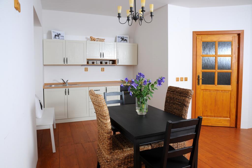 Penzion Jízdárna Hejtmánkovice Broumov Quarto foto